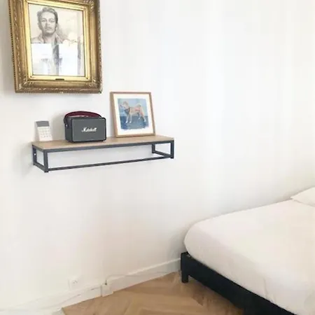 Apartment Sweet Moulin Rouge